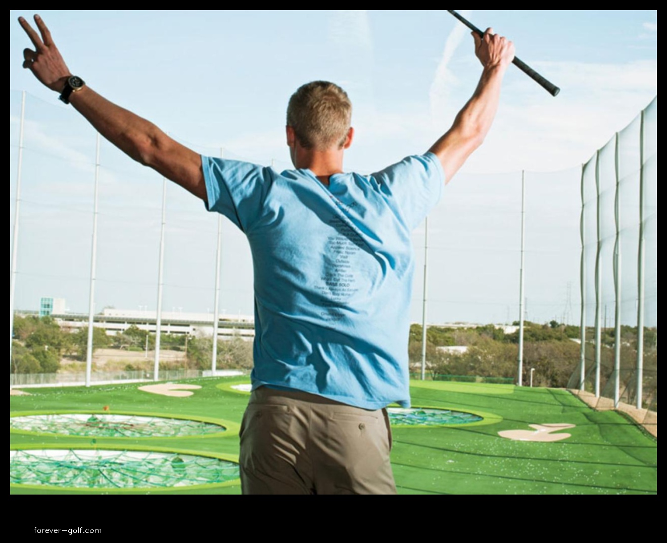 how much to tip at topgolf